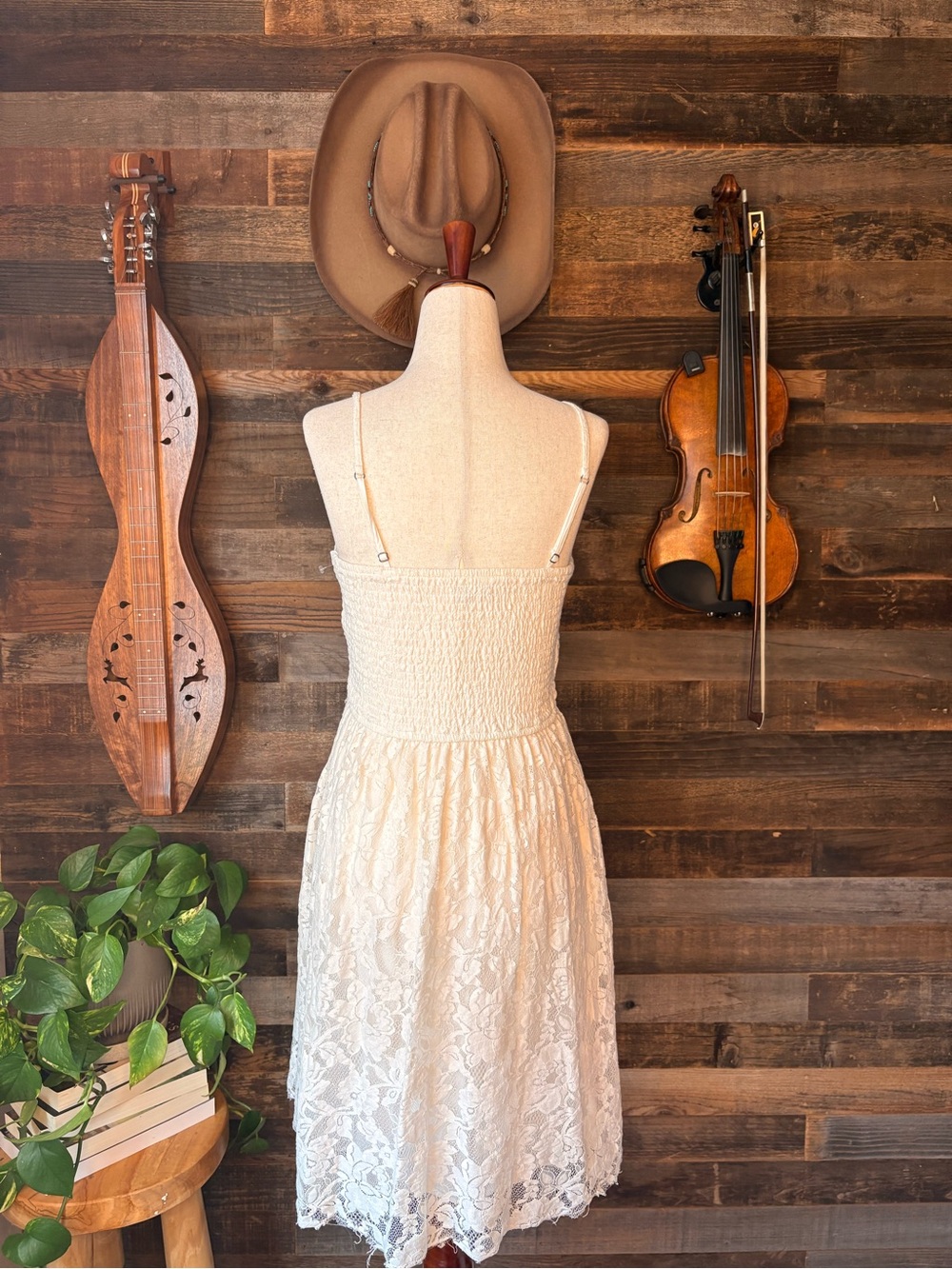 Rustic Lace Mini Dress - Picture 4 of 5